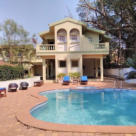 Flower Holiday Home In Landmark Dawn กาลังกูติ ภายนอก รูปภาพ