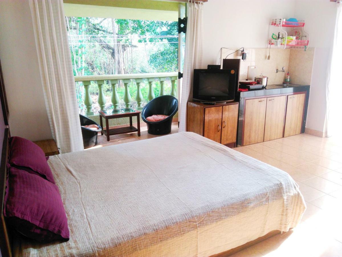 Flower Holiday Home In Landmark Dawn กาลังกูติ ภายนอก รูปภาพ